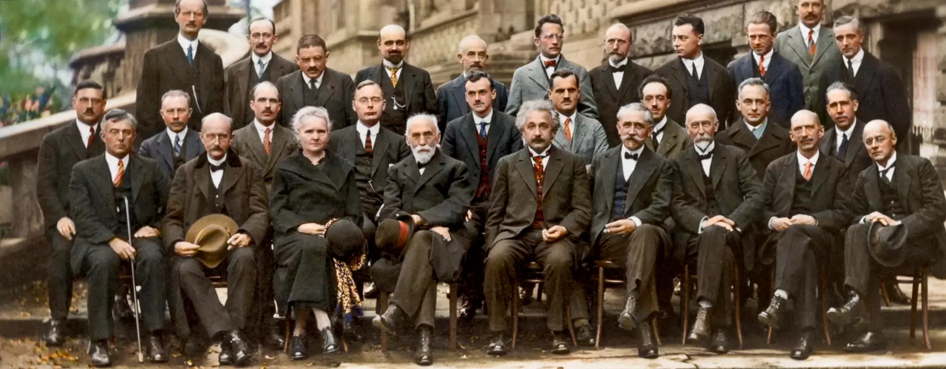 Fifth conference participants, 1927. Institut International de Physique Solvay in Leopold Park.